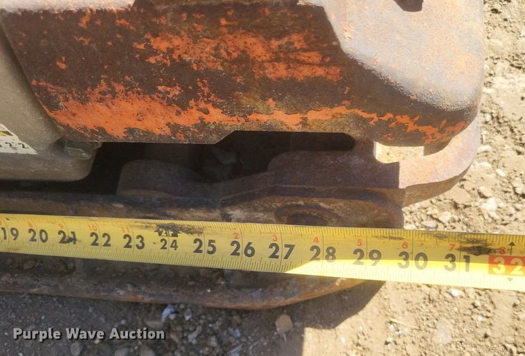 image for item MI9963 Mikasa MVH 304D compactor