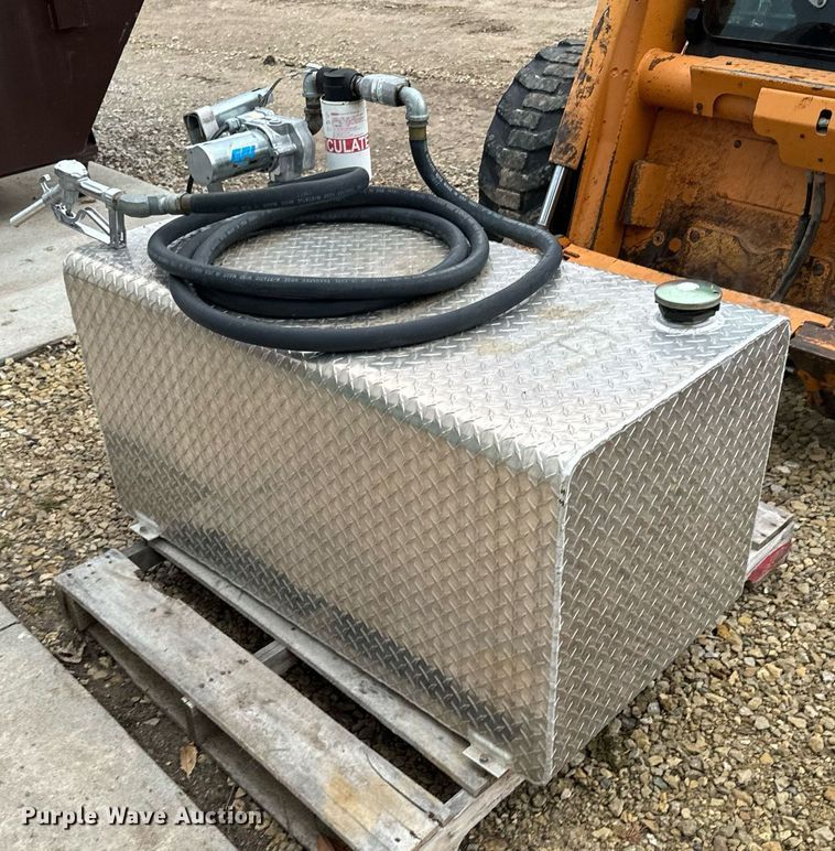 image for item NF9271 Fuel tank