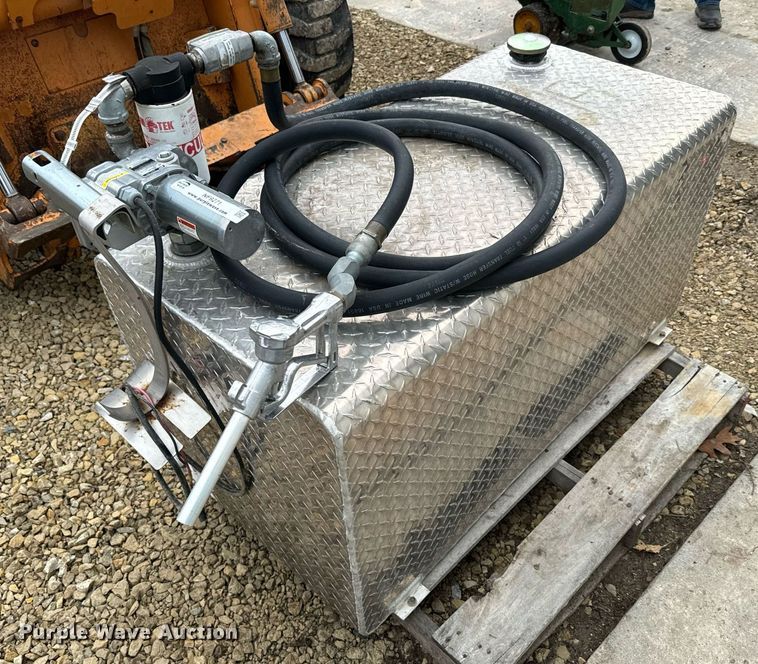 image for item NF9271 Fuel tank