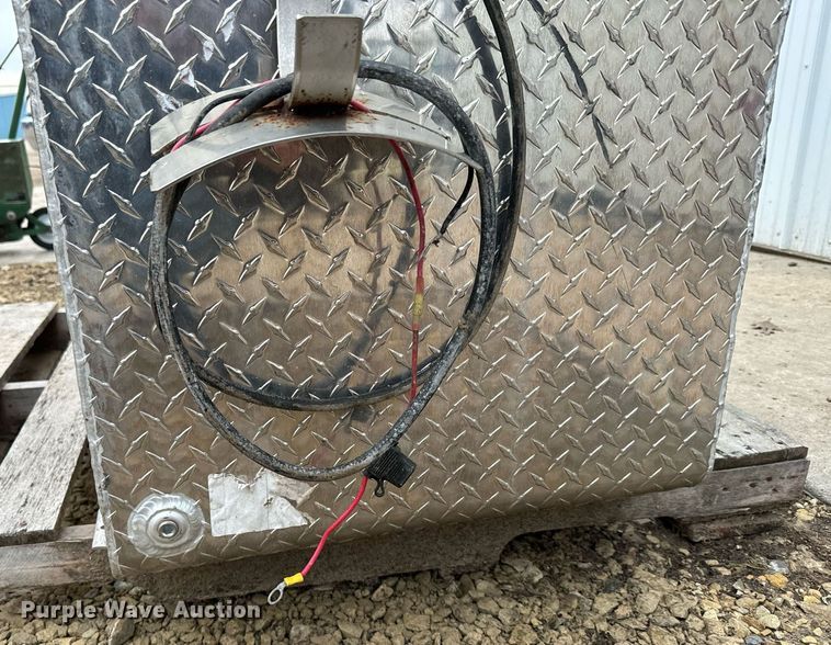 image for item NF9271 Fuel tank