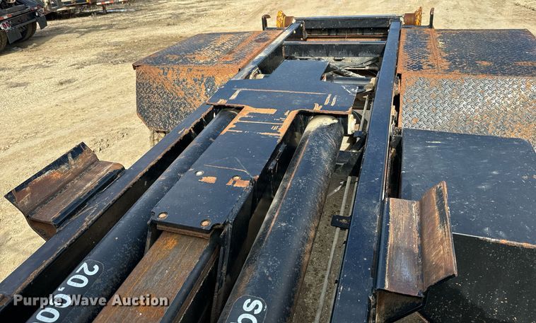 image for item NF9322 1997 GMC C6500 hook lift truck