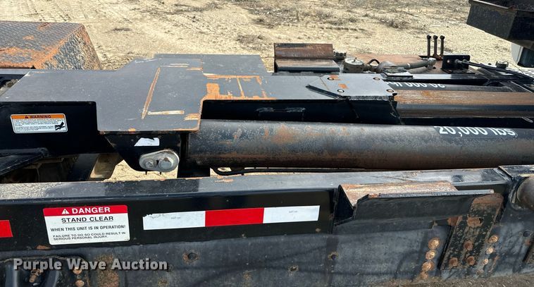 image for item NF9322 1997 GMC C6500 hook lift truck