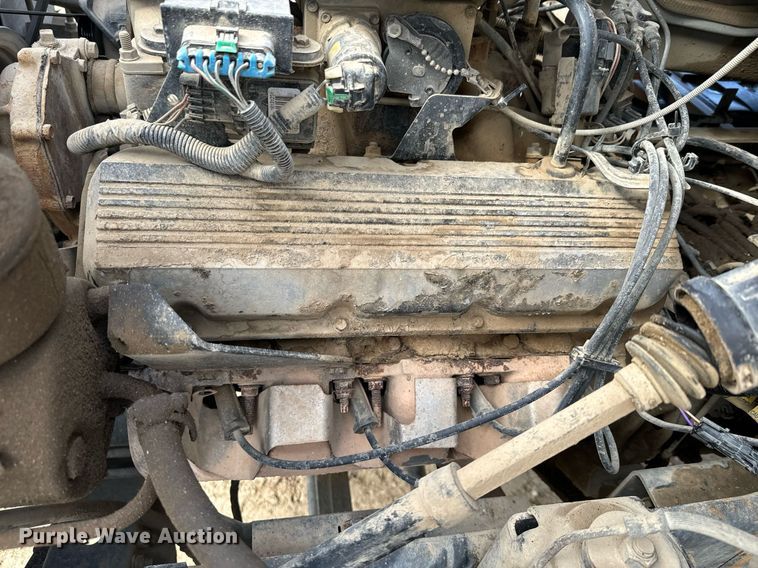 image for item NF9322 1997 GMC C6500 hook lift truck