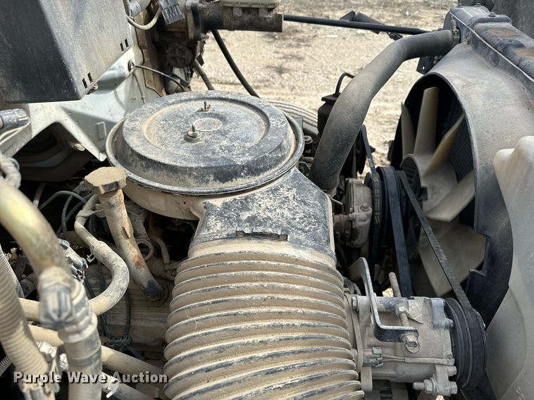 image for item NF9322 1997 GMC C6500 hook lift truck