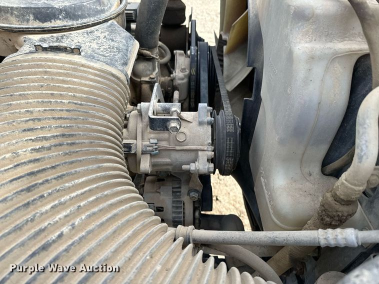 image for item NF9322 1997 GMC C6500 hook lift truck