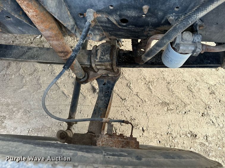 image for item NF9322 1997 GMC C6500 hook lift truck