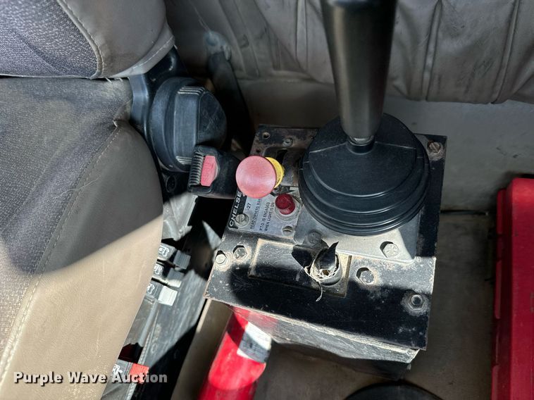 image for item NF9323 2011 International  Paystar roll-off container truck