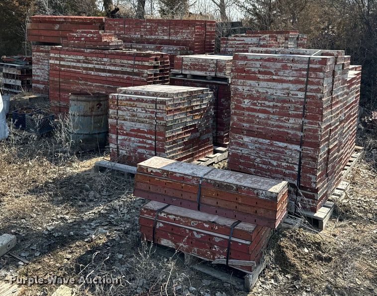 image for item NF9325 Symons concrete wall forms