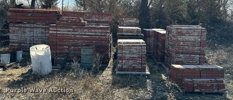 image for item NF9325 Symons concrete wall forms