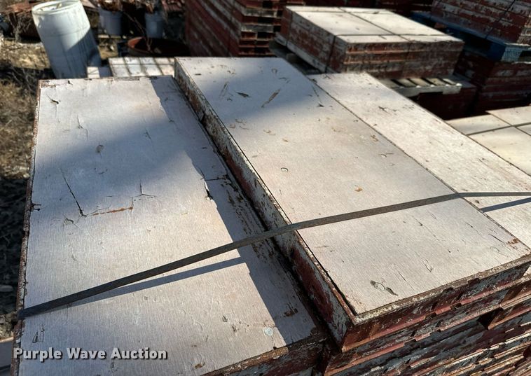 image for item NF9325 Symons concrete wall forms