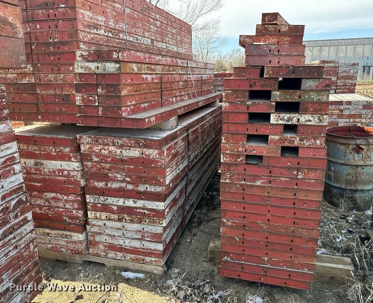 image for item NF9325 Symons concrete wall forms