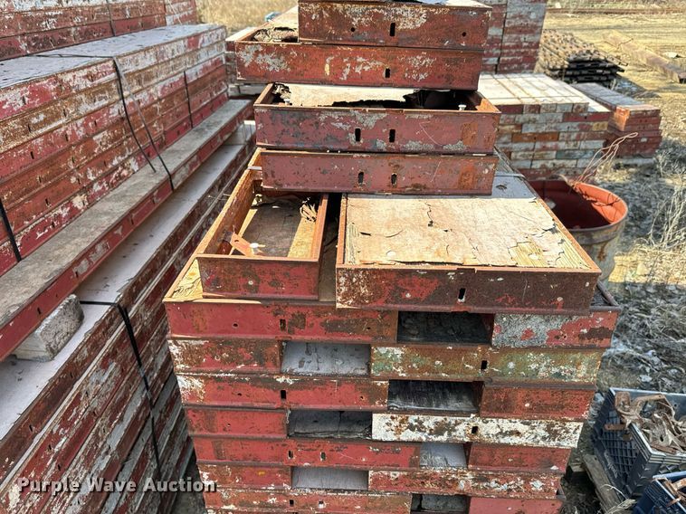 image for item NF9325 Symons concrete wall forms