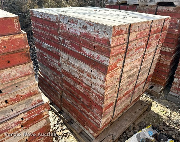 image for item NF9325 Symons concrete wall forms