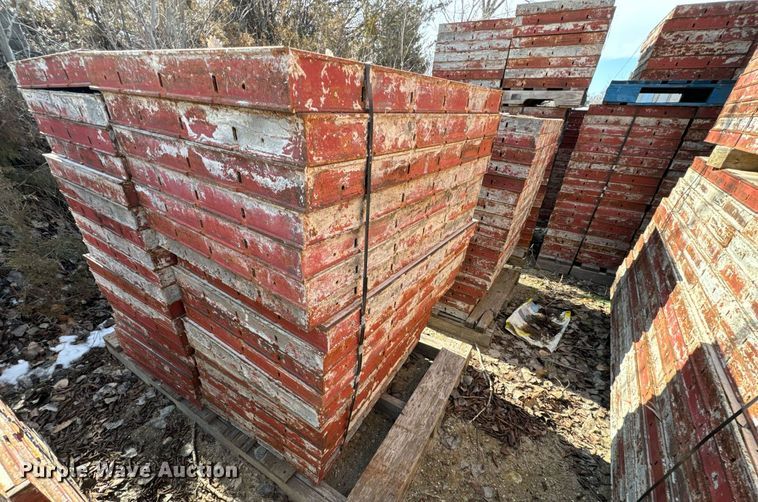 image for item NF9325 Symons concrete wall forms