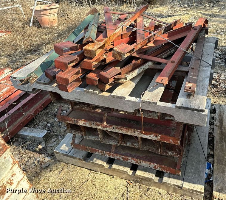 image for item NF9325 Symons concrete wall forms