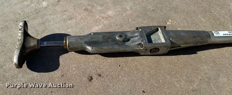 image for item NI9752 Greenlee Fairmont H4802 hydraulic pole tamper