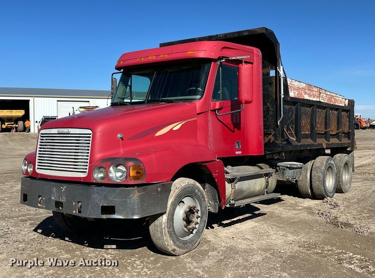 image for item NJ9296 1999 Freightliner Century Class dump truck