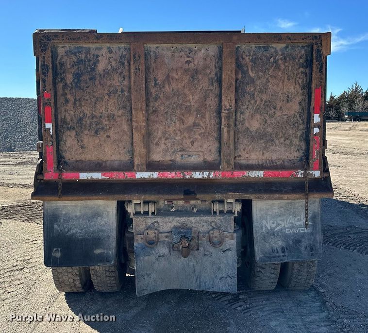 image for item NJ9296 1999 Freightliner Century Class dump truck