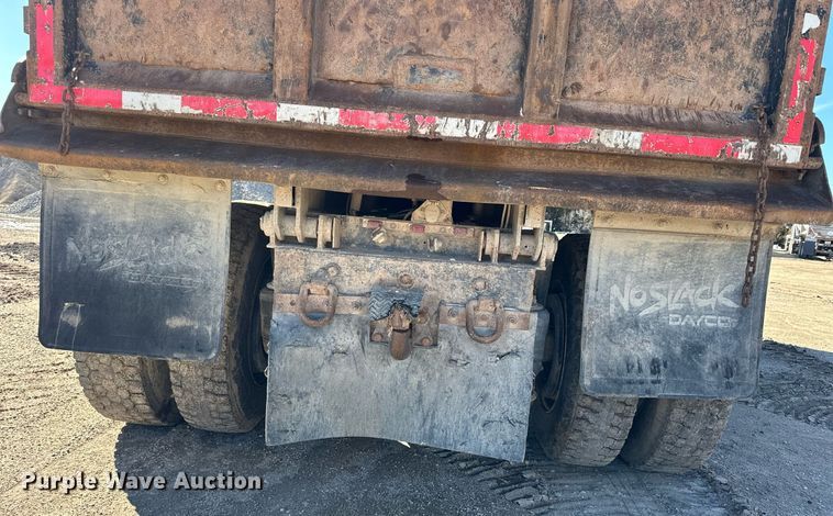 image for item NJ9296 1999 Freightliner Century Class dump truck