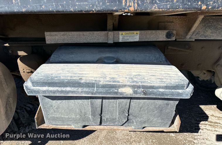 image for item NJ9296 1999 Freightliner Century Class dump truck