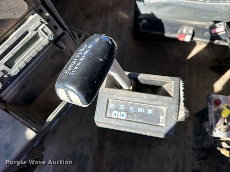 image for item NJ9296 1999 Freightliner Century Class dump truck