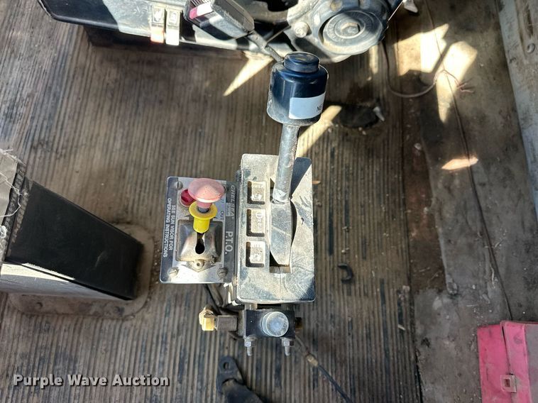 image for item NJ9296 1999 Freightliner Century Class dump truck