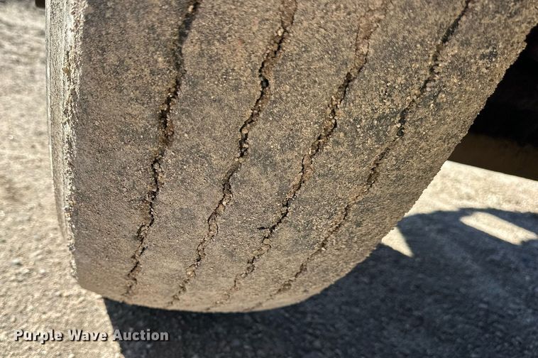 image for item NJ9296 1999 Freightliner Century Class dump truck