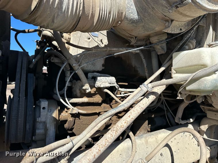 image for item NJ9297 1987 International  F2674 water truck