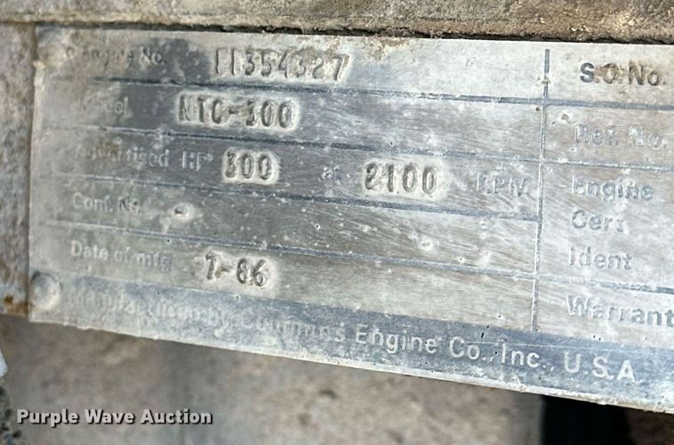 image for item NJ9297 1987 International  F2674 water truck