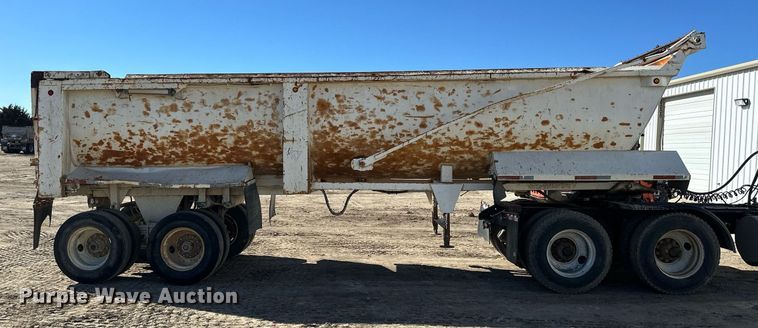 image for item NJ9301 1988 West end dump trailer