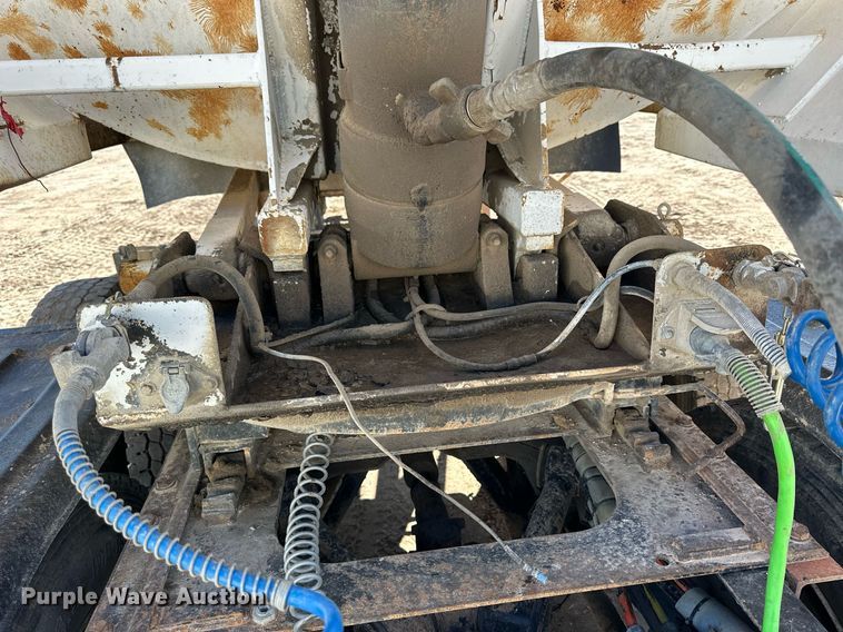 image for item NJ9301 1988 West end dump trailer