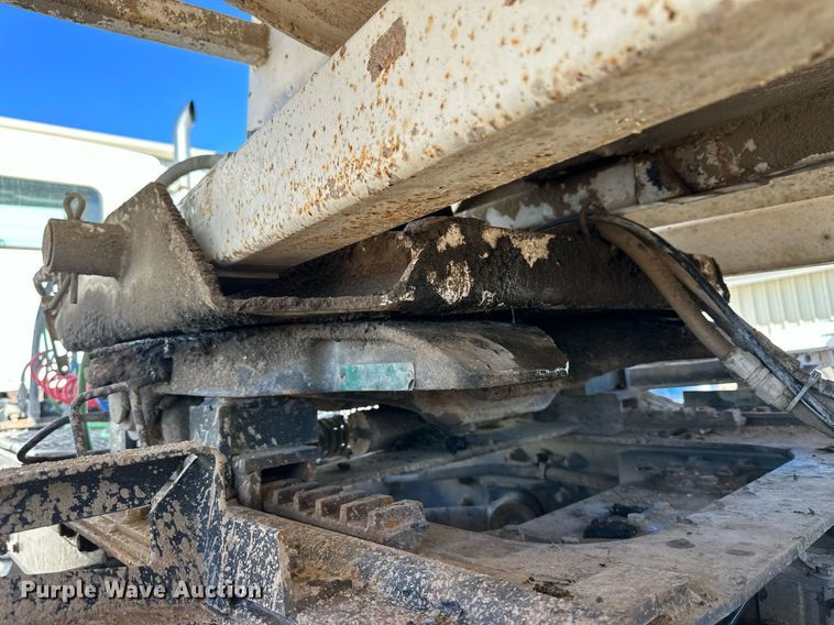 image for item NJ9301 1988 West end dump trailer