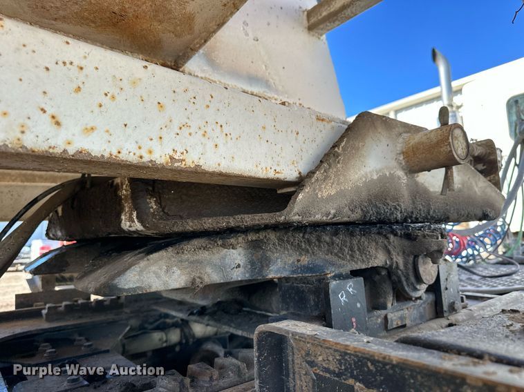 image for item NJ9301 1988 West end dump trailer