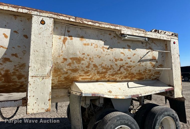 image for item NJ9301 1988 West end dump trailer