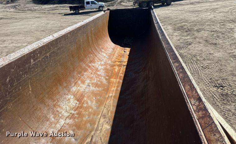 image for item NJ9301 1988 West end dump trailer