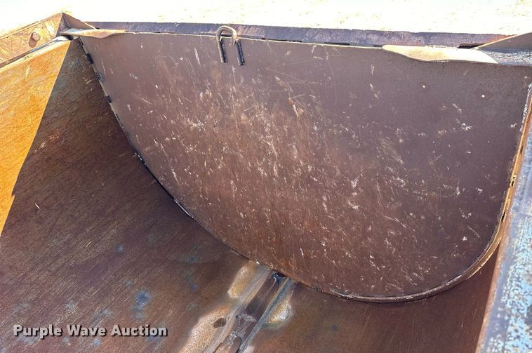 image for item NJ9301 1988 West end dump trailer