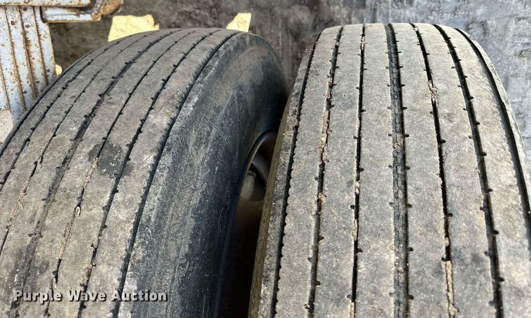 image for item NJ9301 1988 West end dump trailer