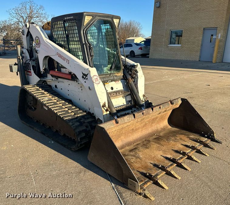image for item NM9277 2007 Bobcat T300 tracked skid steer loader