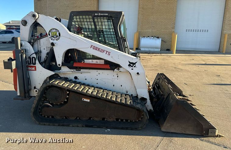 image for item NM9277 2007 Bobcat T300 tracked skid steer loader