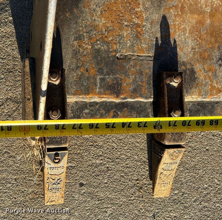 image for item NM9277 2007 Bobcat T300 tracked skid steer loader