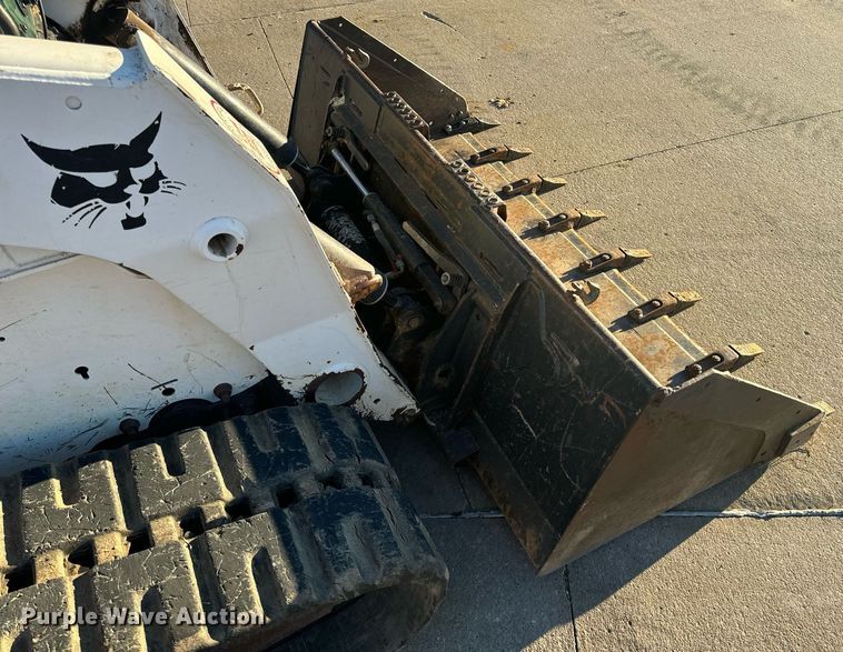 image for item NM9277 2007 Bobcat T300 tracked skid steer loader