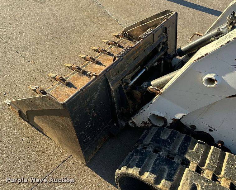 image for item NM9277 2007 Bobcat T300 tracked skid steer loader