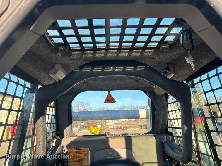 image for item NM9277 2007 Bobcat T300 tracked skid steer loader