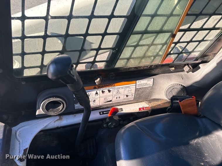 image for item NM9277 2007 Bobcat T300 tracked skid steer loader