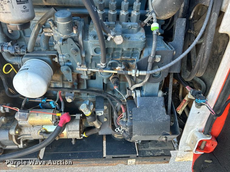 image for item NM9277 2007 Bobcat T300 tracked skid steer loader