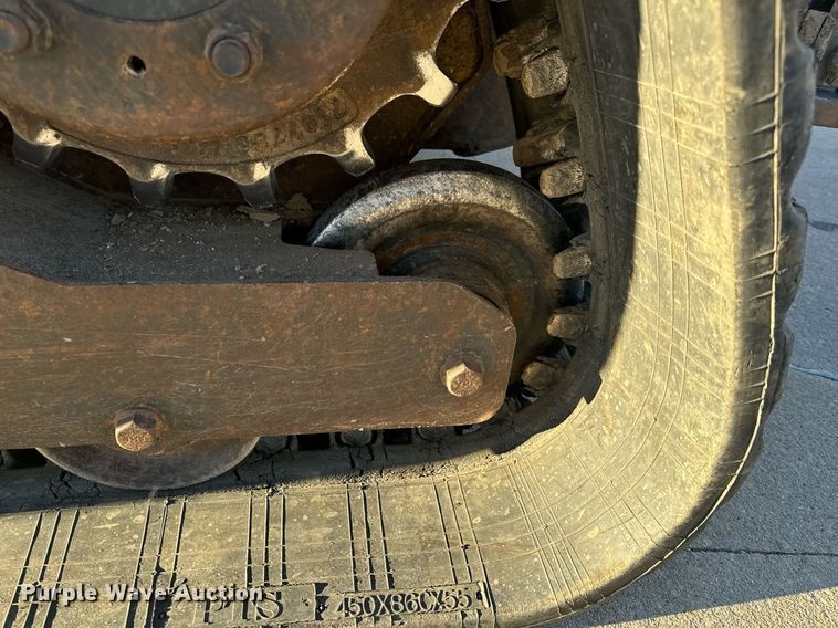 image for item NM9277 2007 Bobcat T300 tracked skid steer loader