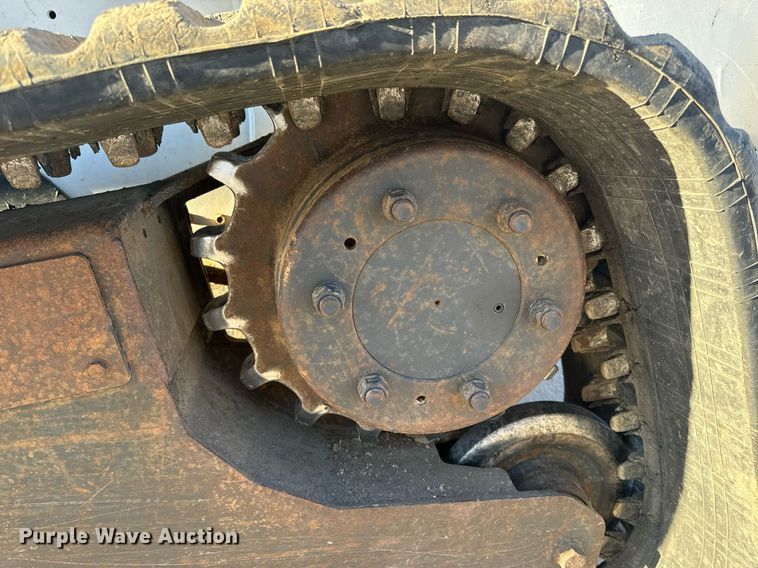 image for item NM9277 2007 Bobcat T300 tracked skid steer loader