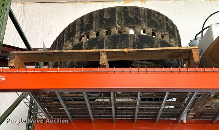 image for item NM9277 2007 Bobcat T300 tracked skid steer loader