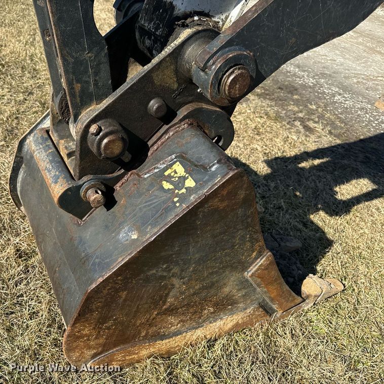 image for item NM9279 2018 Bobcat E42 mini excavator