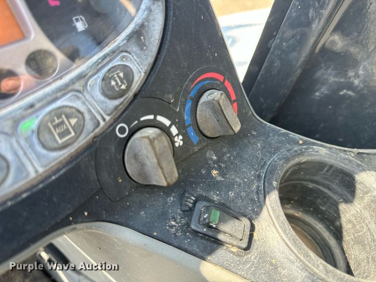 image for item NM9279 2018 Bobcat E42 mini excavator